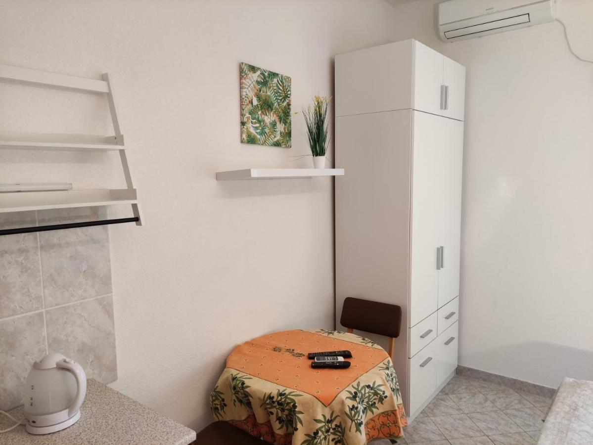 Jurandvor 7A Lovric Apartman Baška Kültér fotó