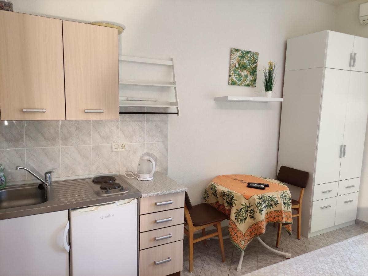 Jurandvor 7A Lovric Apartman Baška Kültér fotó