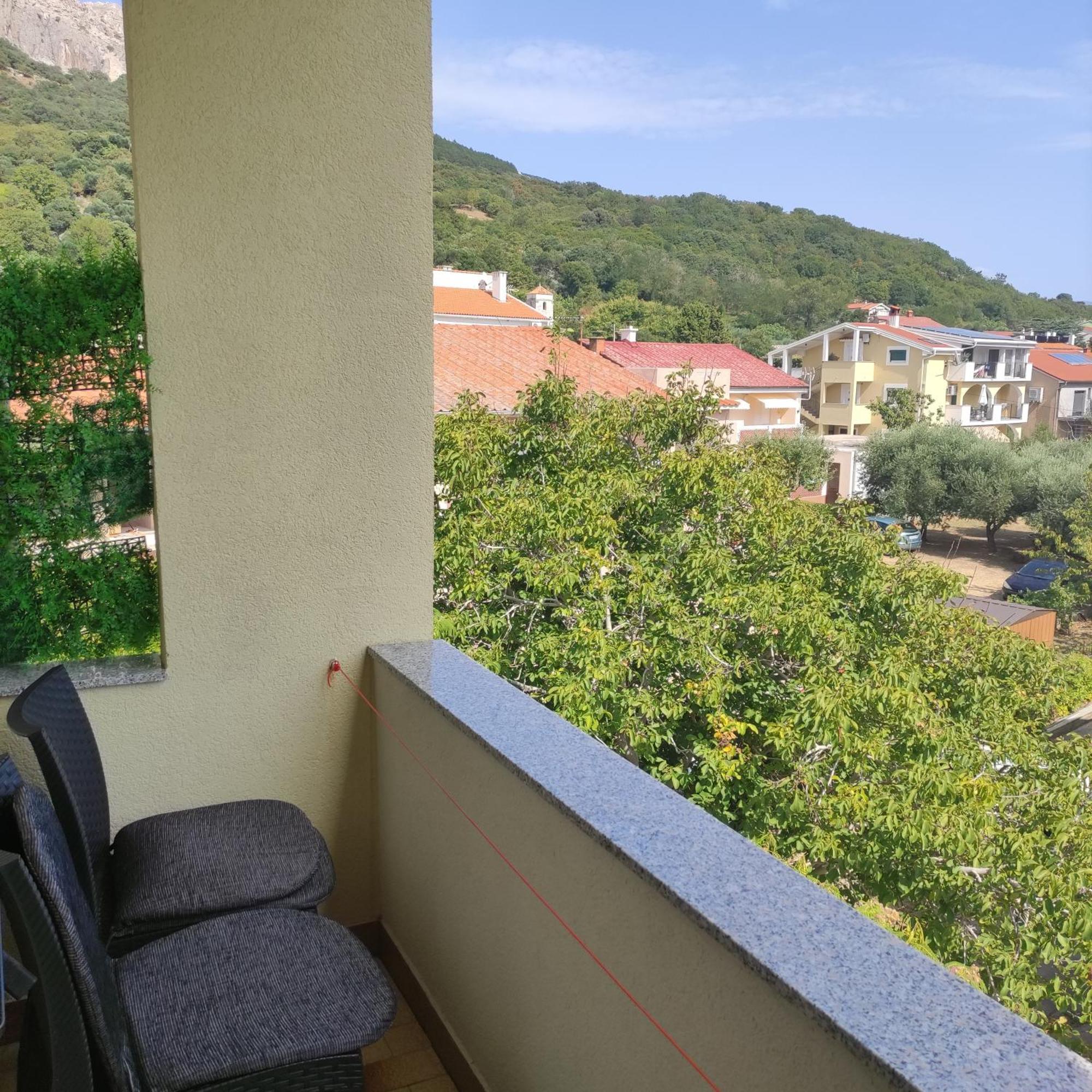 Jurandvor 7A Lovric Apartman Baška Kültér fotó