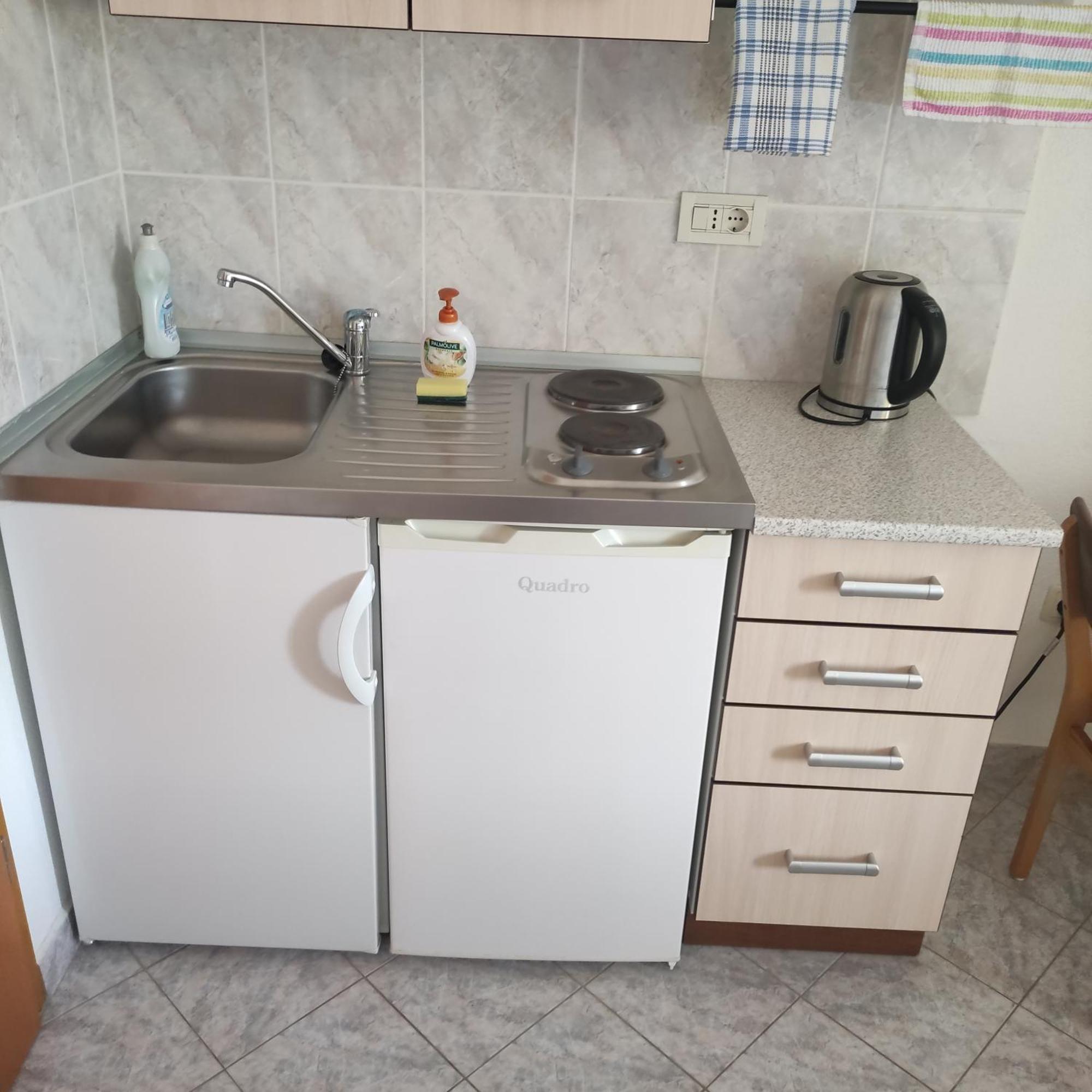 Jurandvor 7A Lovric Apartman Baška Kültér fotó