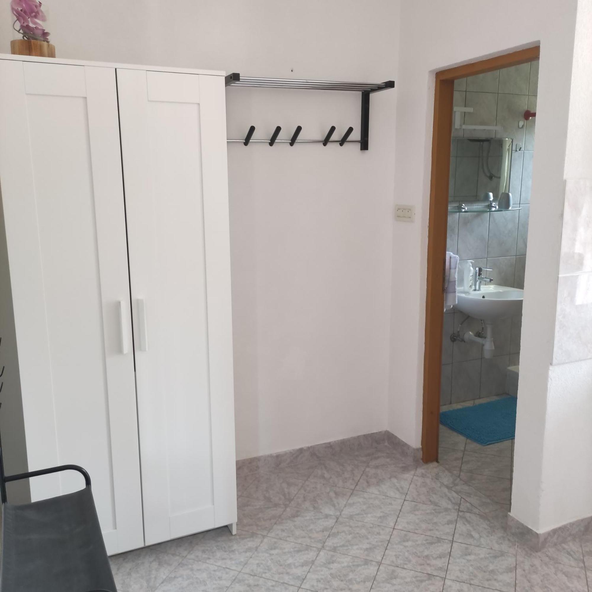 Jurandvor 7A Lovric Apartman Baška Kültér fotó